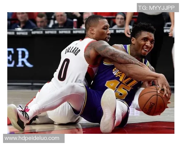 2008年NBA季后赛经典对决罗伊带领开拓者挑战爵士队的精彩瞬间回顾